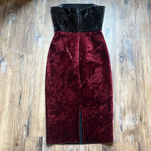 Hartly Black Halo Black/Wine Velvet Strapless Rumor Velvet Cocktail Dress - Picture 9 of 9